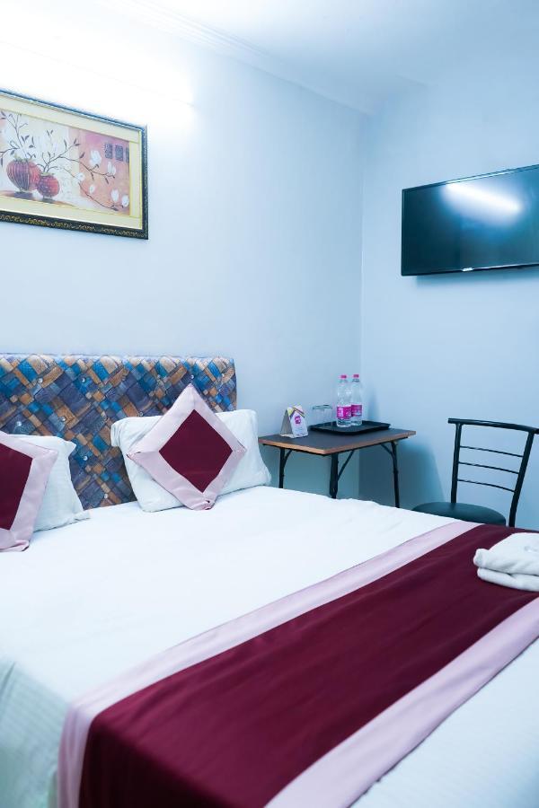 Niketan, Inn - Near Chanakyapuri Embassy Area New Delhi Exterior photo